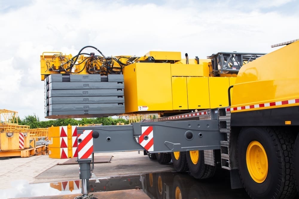 The On-Site Mobile Crane Setup Procedure